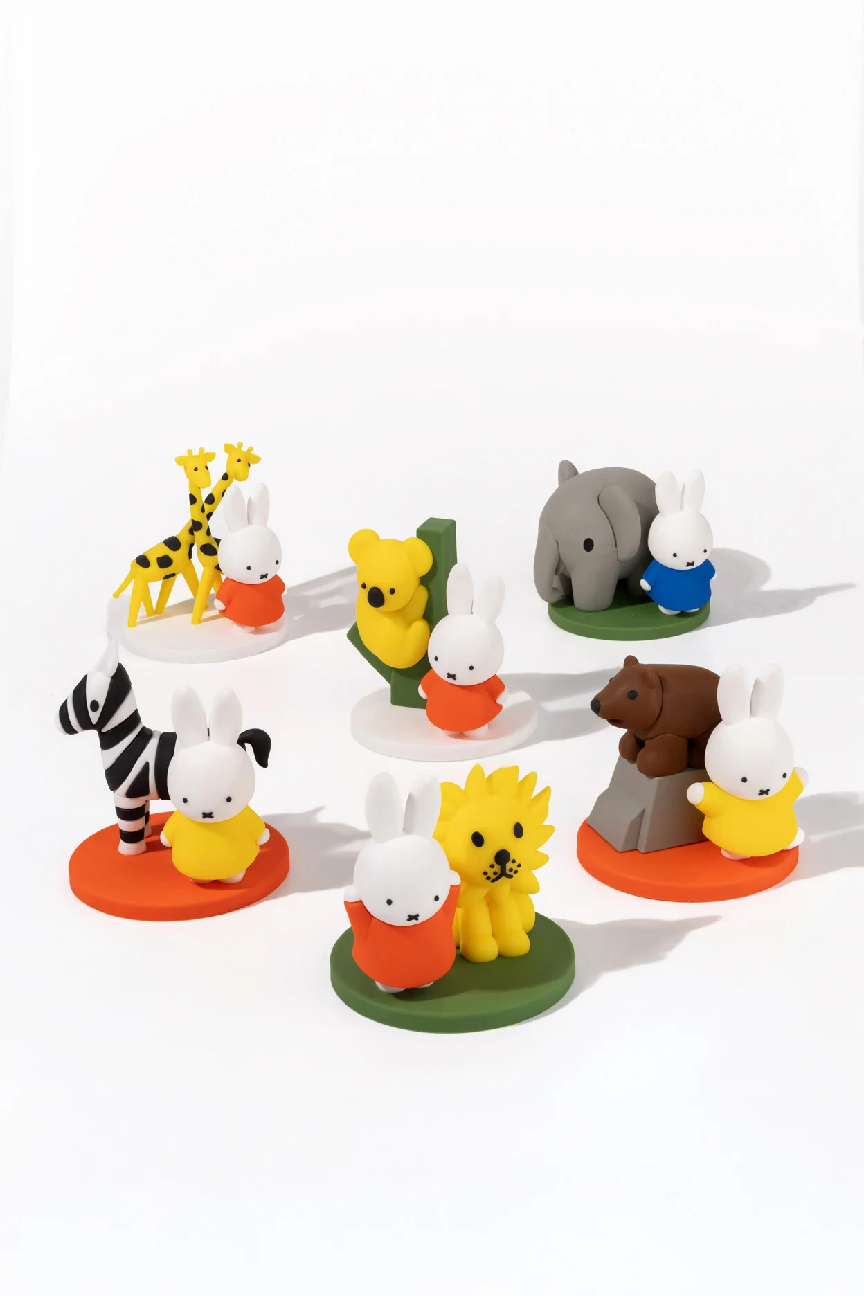 Smoko Miffy Goes to the Zoo Blind Box Figure - Image 3
